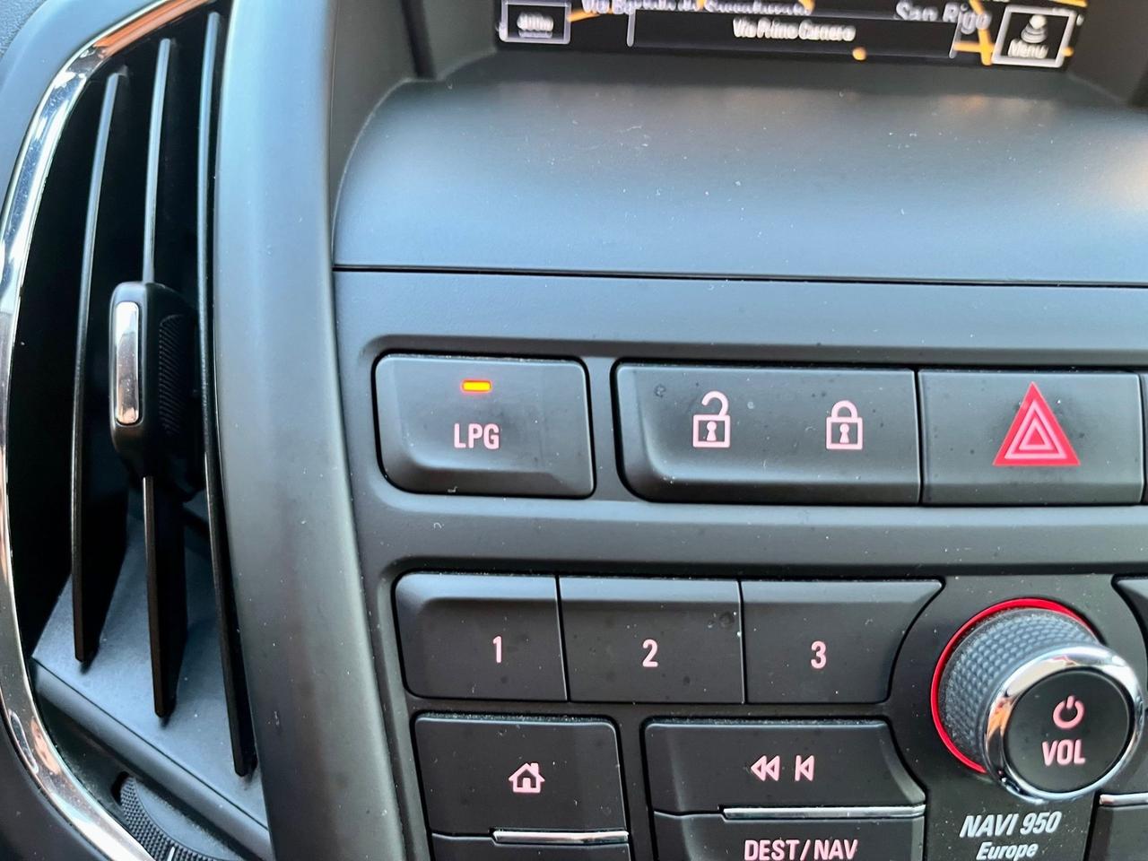 Opel Zafira 1.4GPL (scadenza 2036) 105.000km 2016 7posti E6