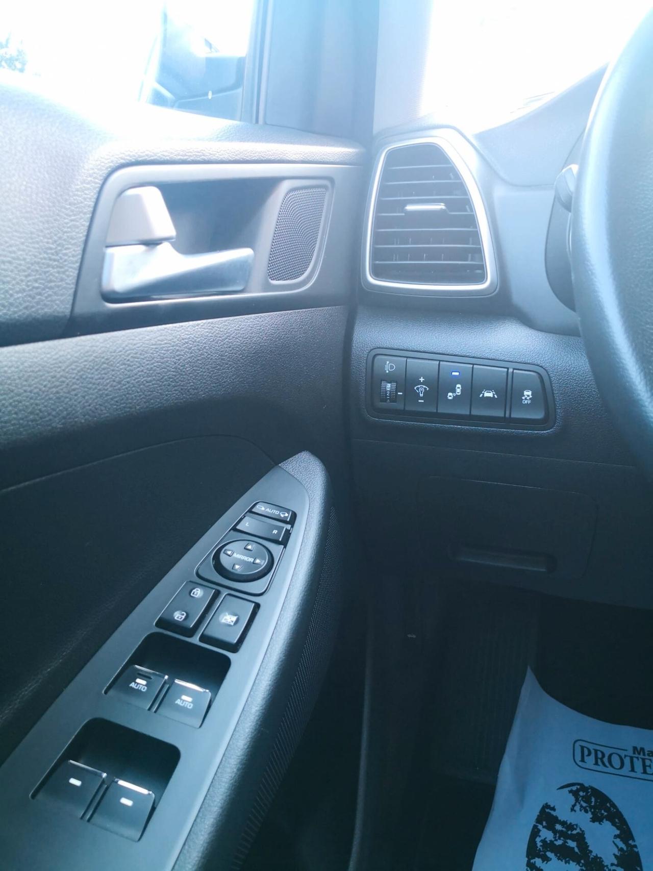 Hyundai Tucson 1.6 CRDi 136CV DCT Exellence ***FULL OPTIONAL***