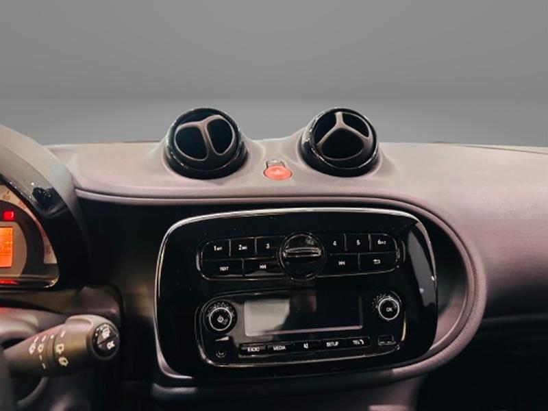 smart fortwo fortwo EQ Pure