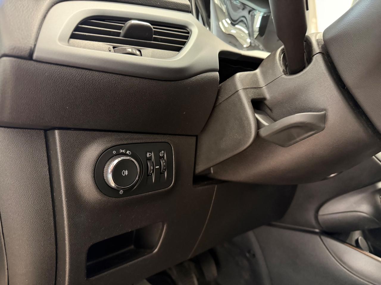 Opel Corsa 1.4 90CV GPL Tech 5 porte Innovation