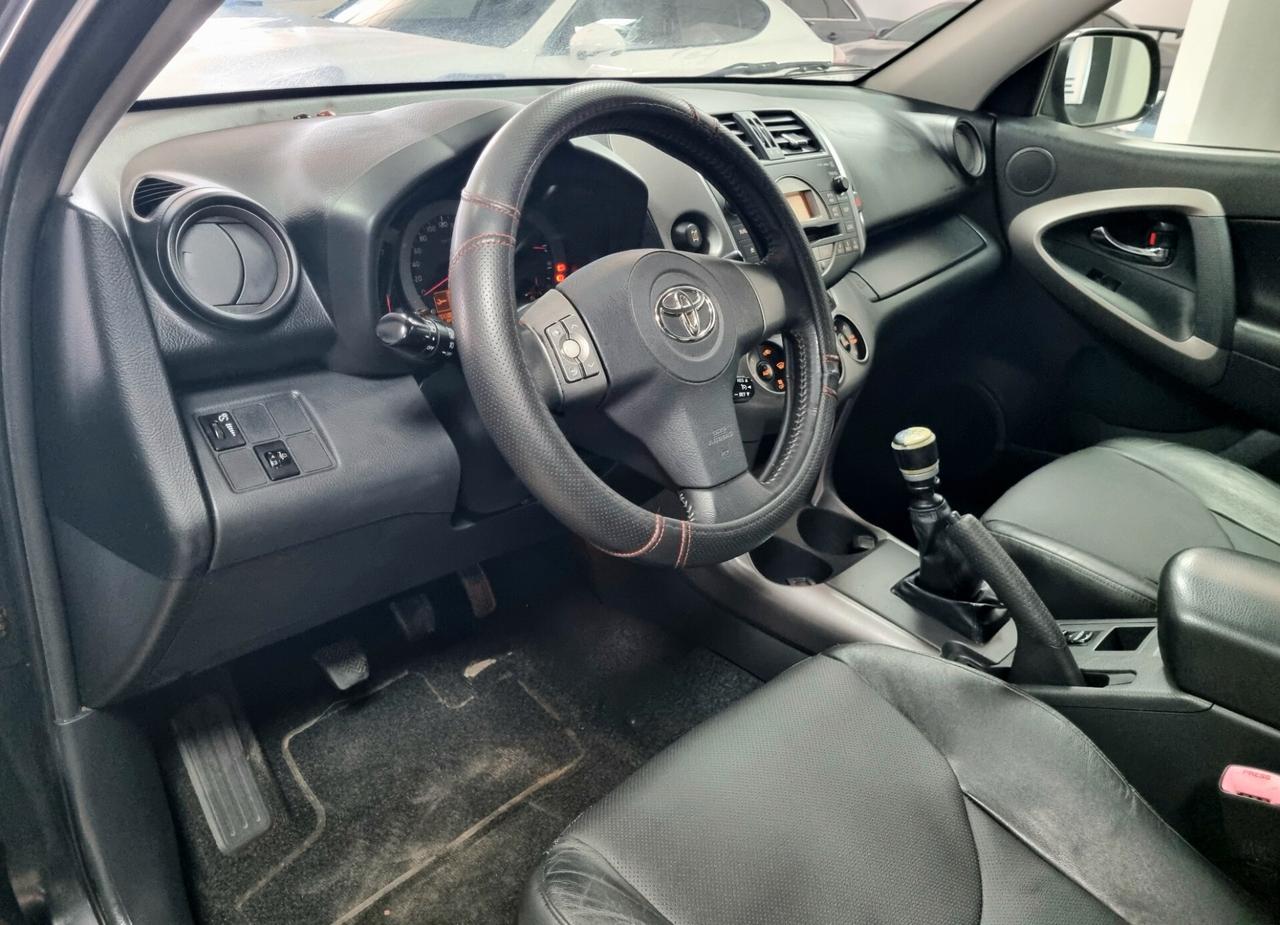 TOYOTA RAV4 2.2 D-4D 136 CV SOL 4x4 NEOPATENTATI