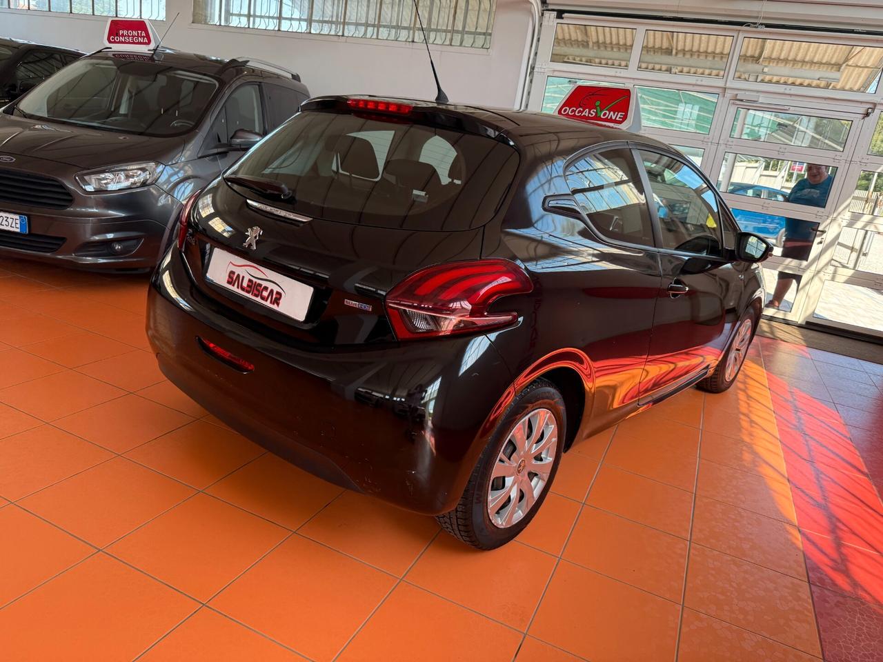 Peugeot 208 BlueHDi 75 3 porte Allure
