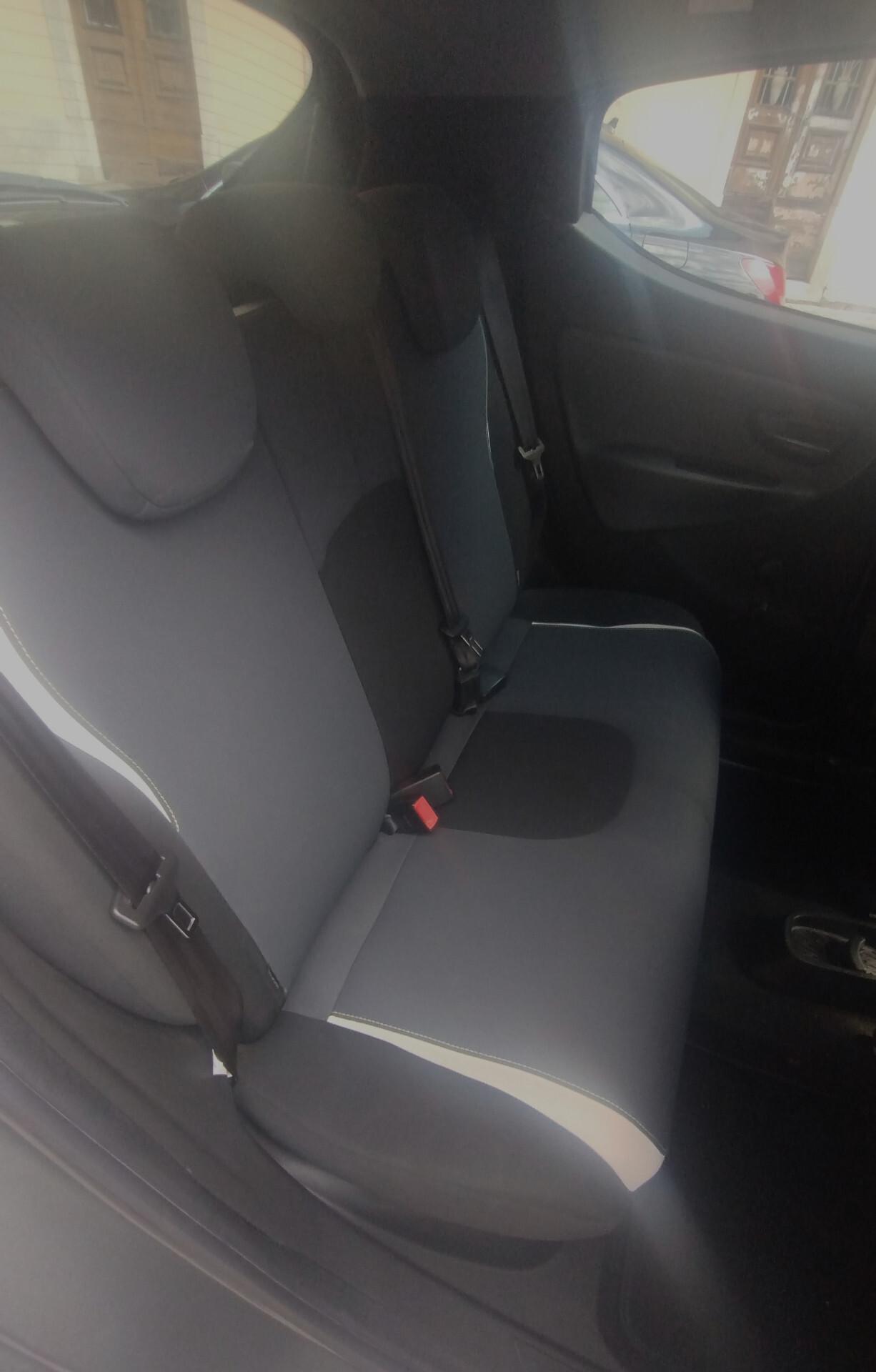 Lancia Ypsilon 1.2 69 CV 5 porte Elefantino NEOPATENTATI