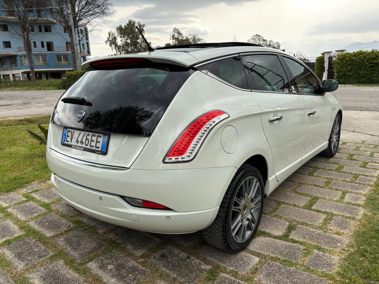 Lancia Delta 1.4T-Jet 120CV GPL-2014"FULL FULL"