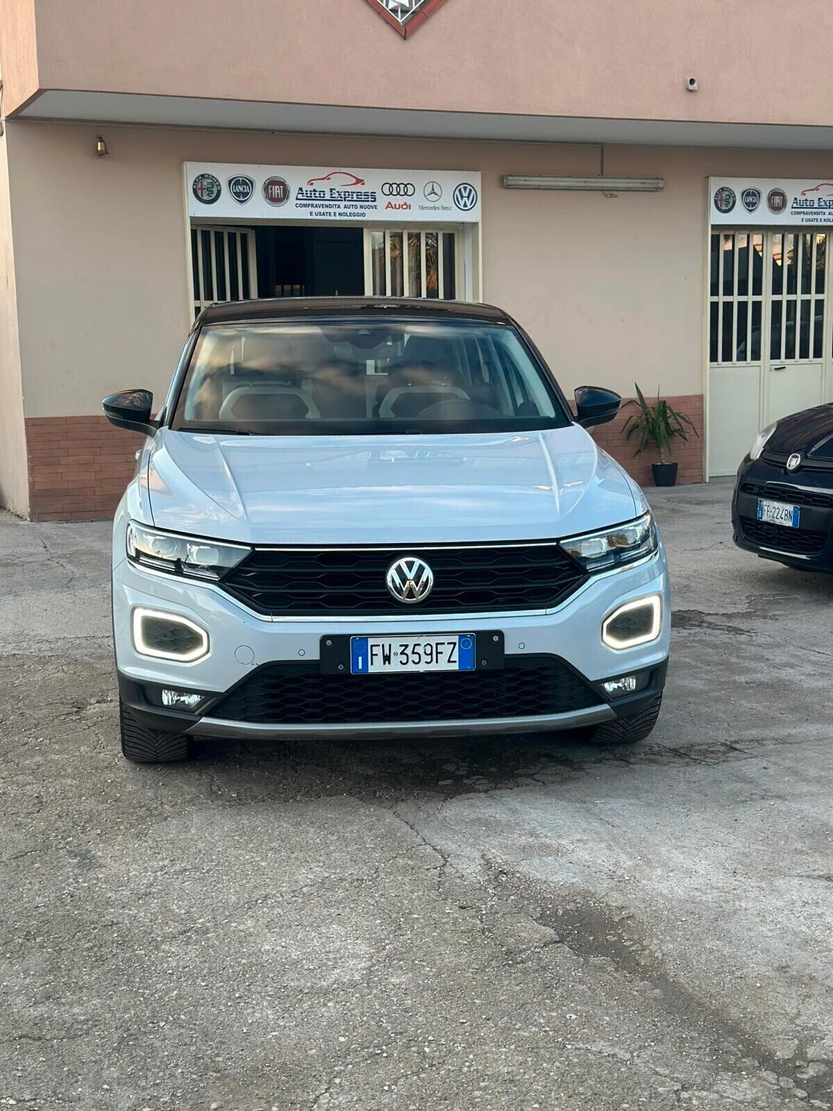 Volkswagen T-Roc 1.6 TDI full optional fari led!! PROMO