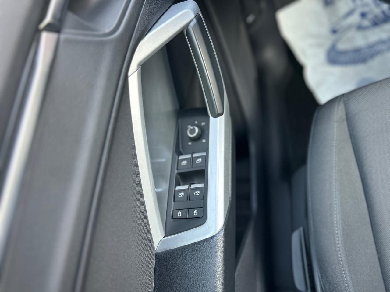 Audi Q3 35 2.0 tdi s-tronic