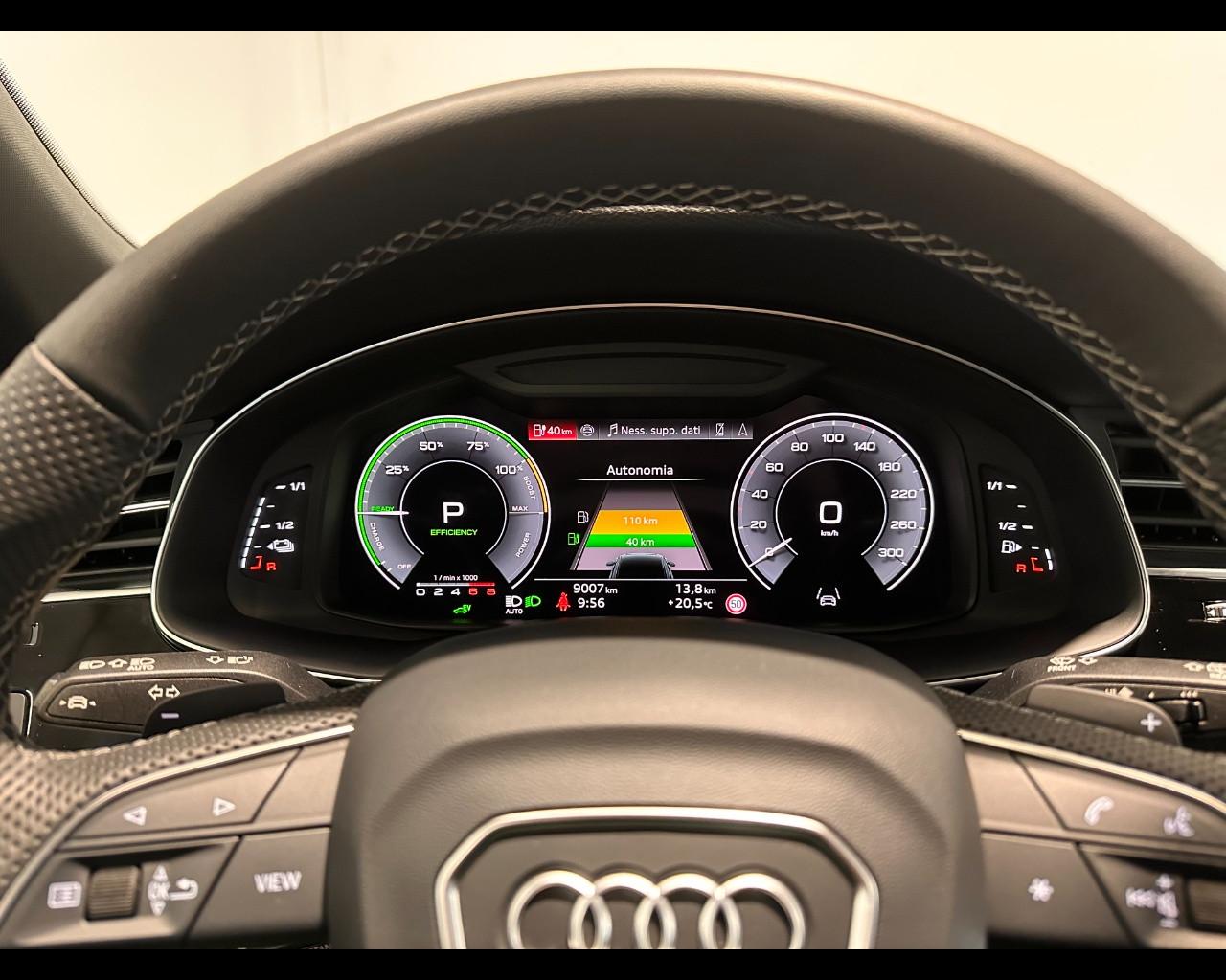 AUDI Q8 55 TFSI e TIPTRONIC QUATTRO S-LINE PLUS