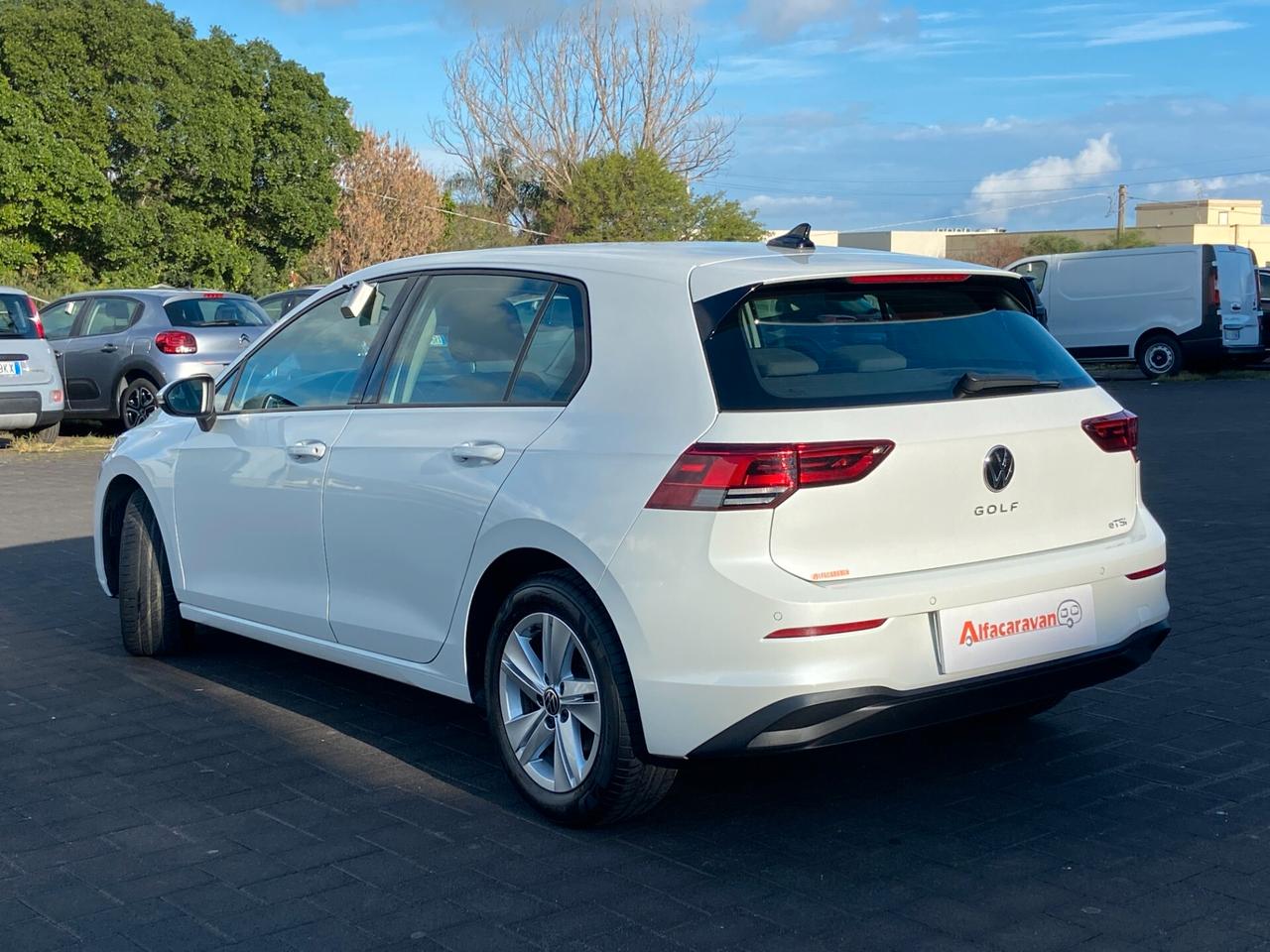 Volkswagen Golf VIII 2020 1.0 eTSI evo Life 110cv dsg