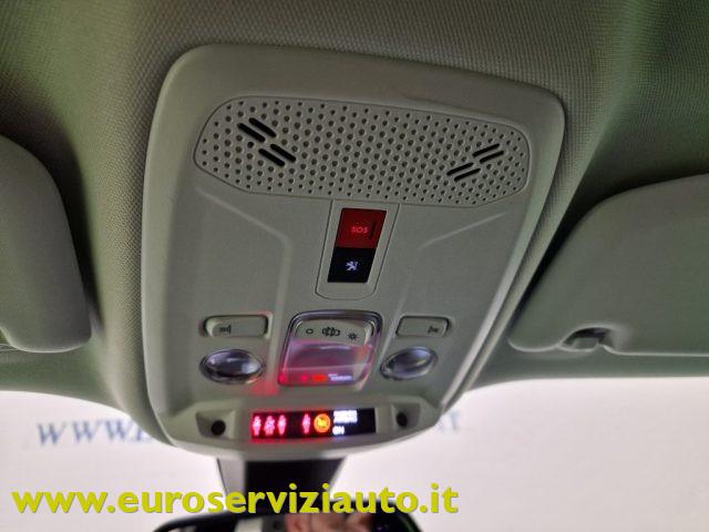 PEUGEOT 2008 BlueHDi 110 S&S Allure