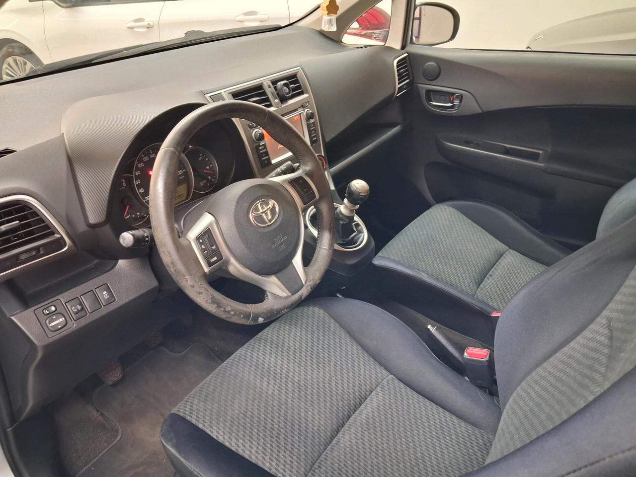 Toyota Verso-S 1.3 CVT Active