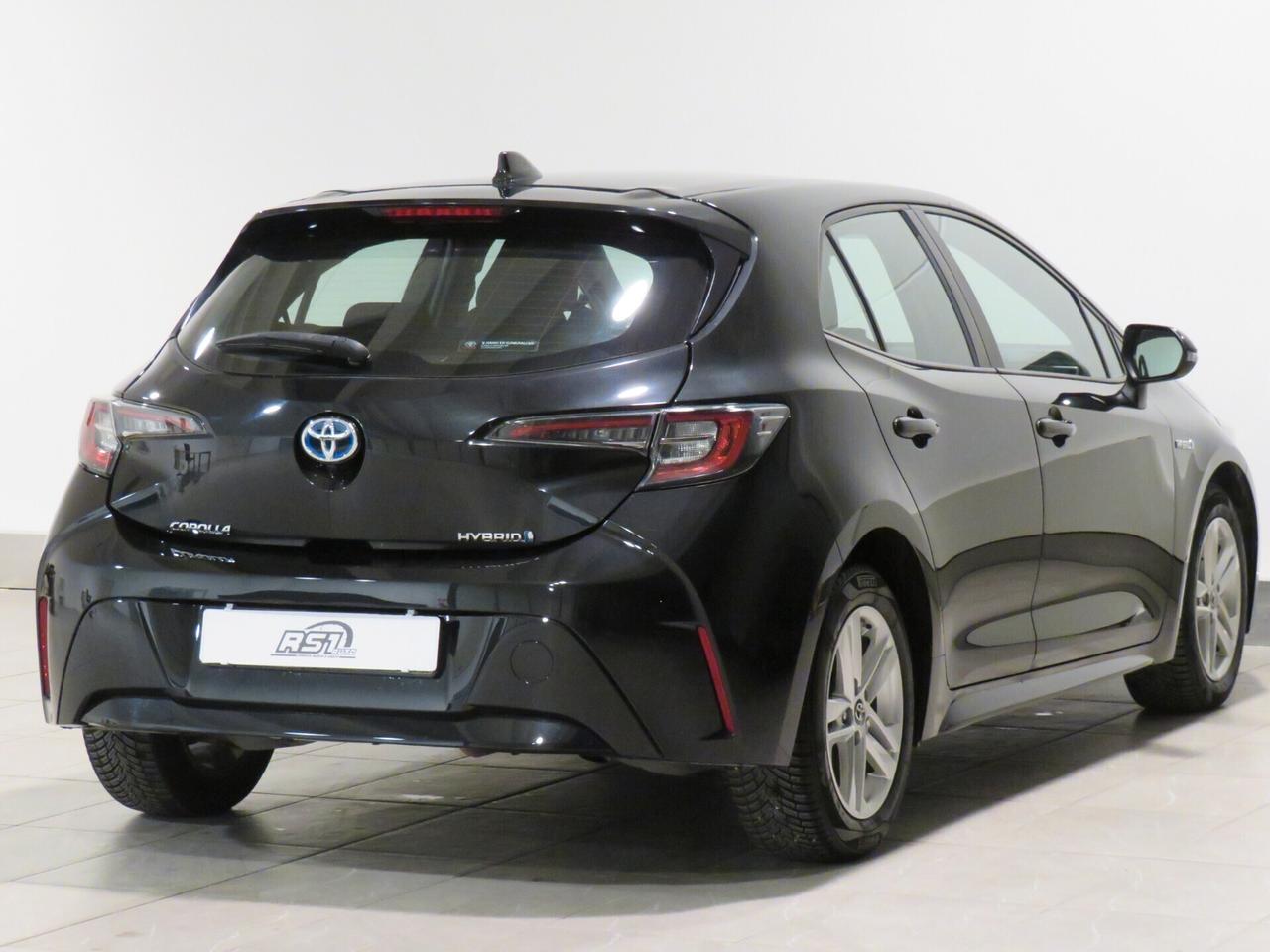 Toyota Corolla 1.8 Hybrid Business