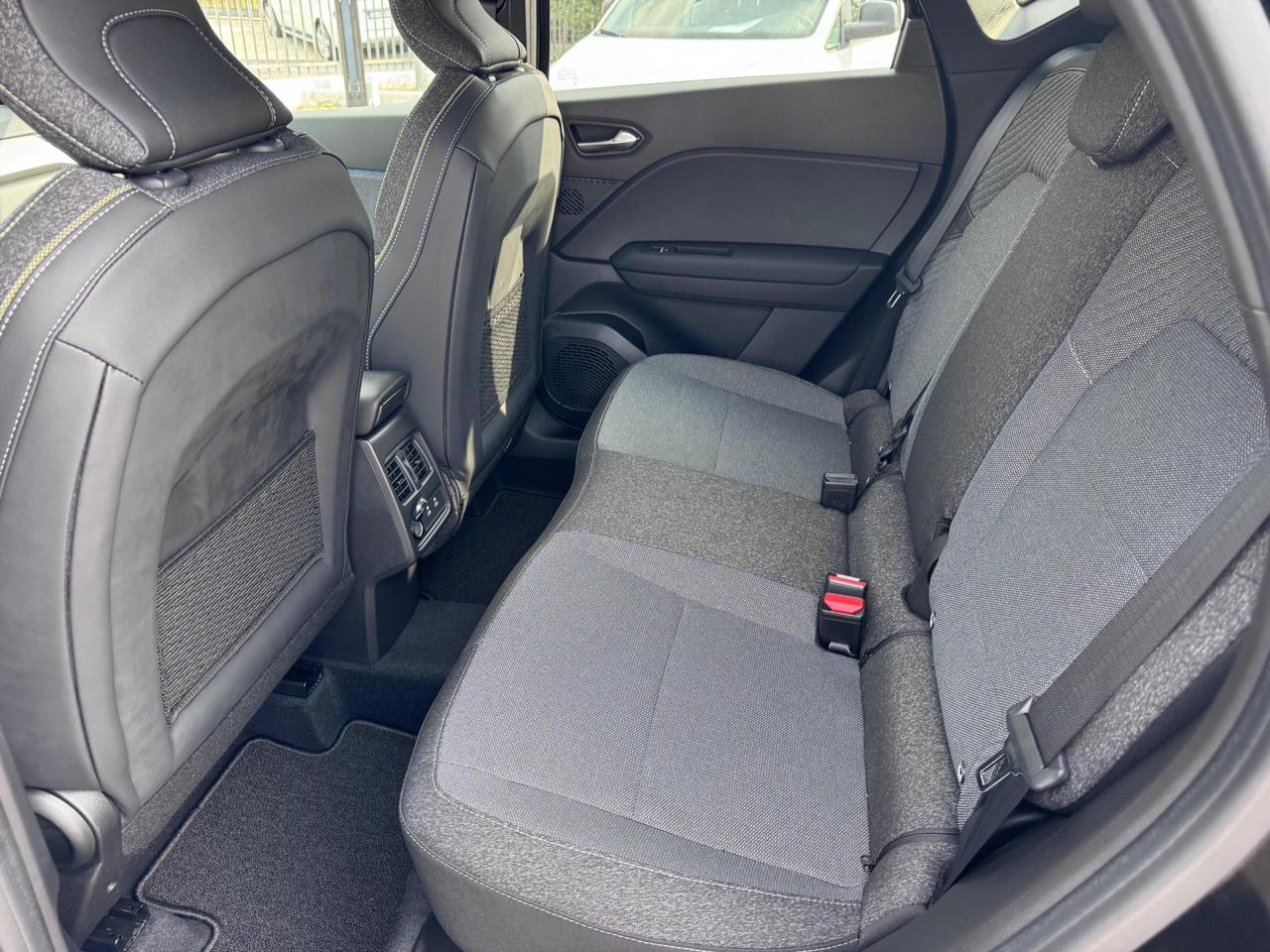 Renault Captur 1.3 mild hybrid Techno 160cv edc