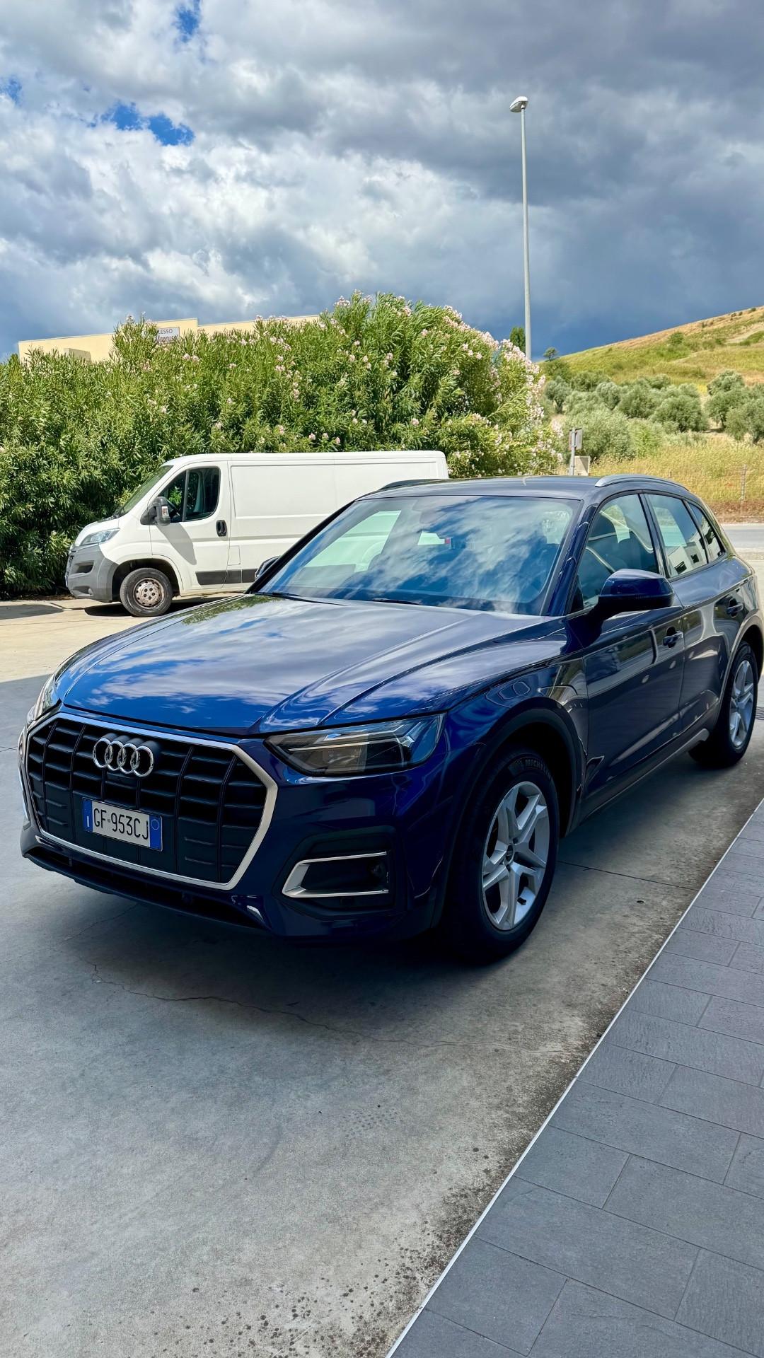 Audi Q5 35 TDI S tronic Business