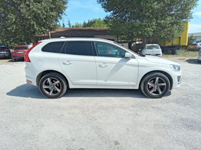 VOLVO XC60 D5 AWD Geartronic R-design Kinetic