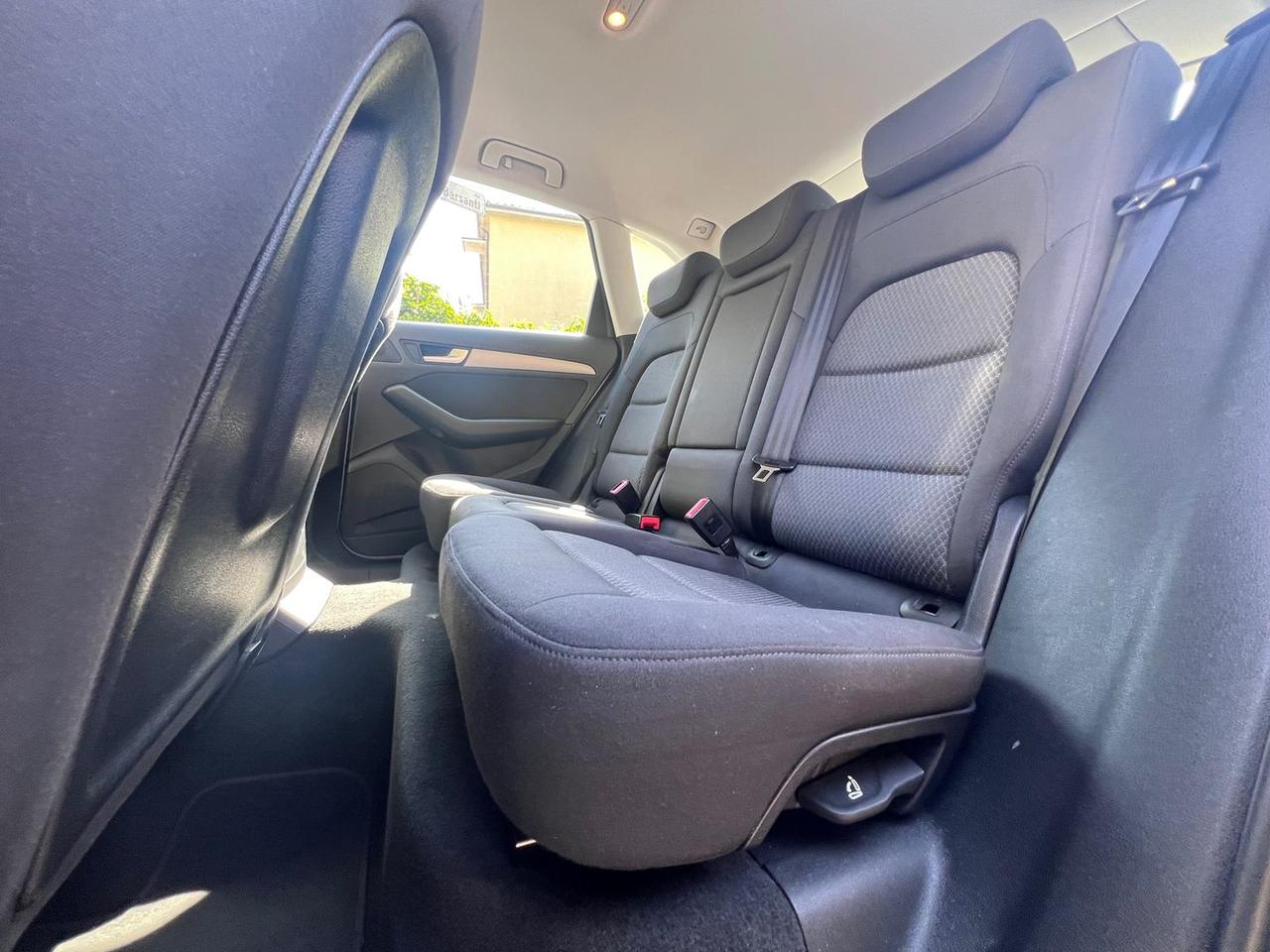 Audi Q5 2.0 TDI Advanced #10692