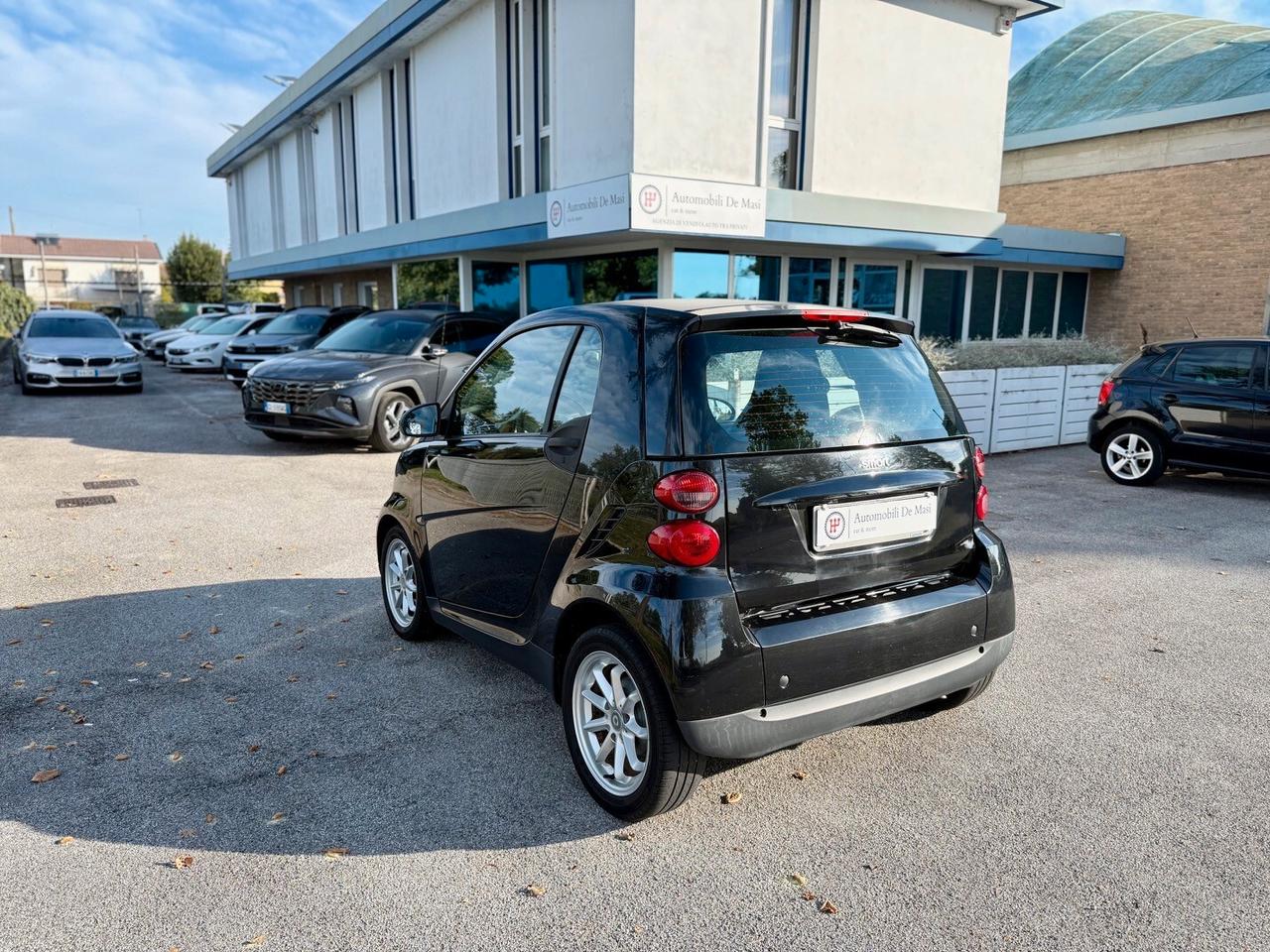 smart forTwo 1.0 mhd Pure 71cv ADATTA ANCHE A NEO PATENTATI