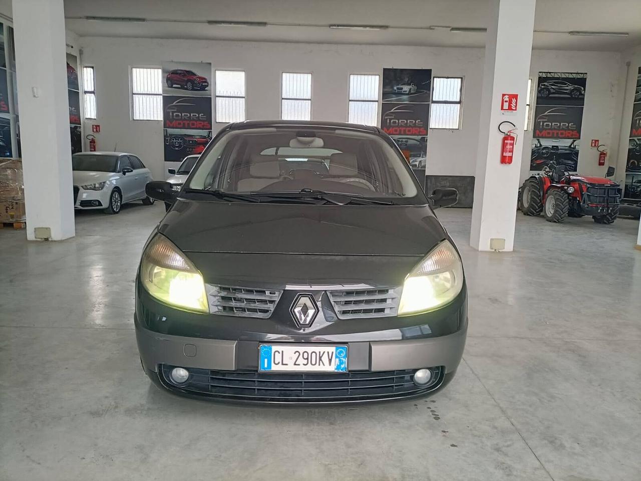 Renault Scenic Grand Scénic 1.9 dCi Luxe Dynamique 04/2004