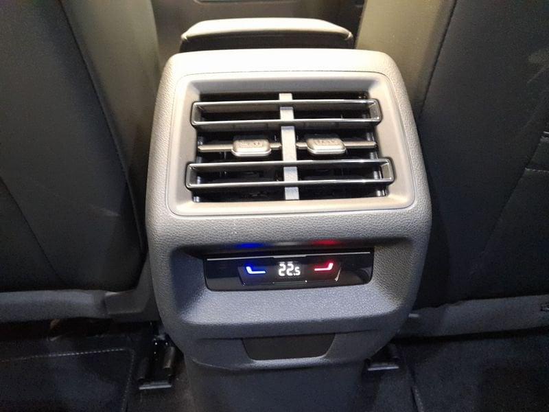 Volkswagen Tayron 2.0 TDI SCR R-Line Plus DSG