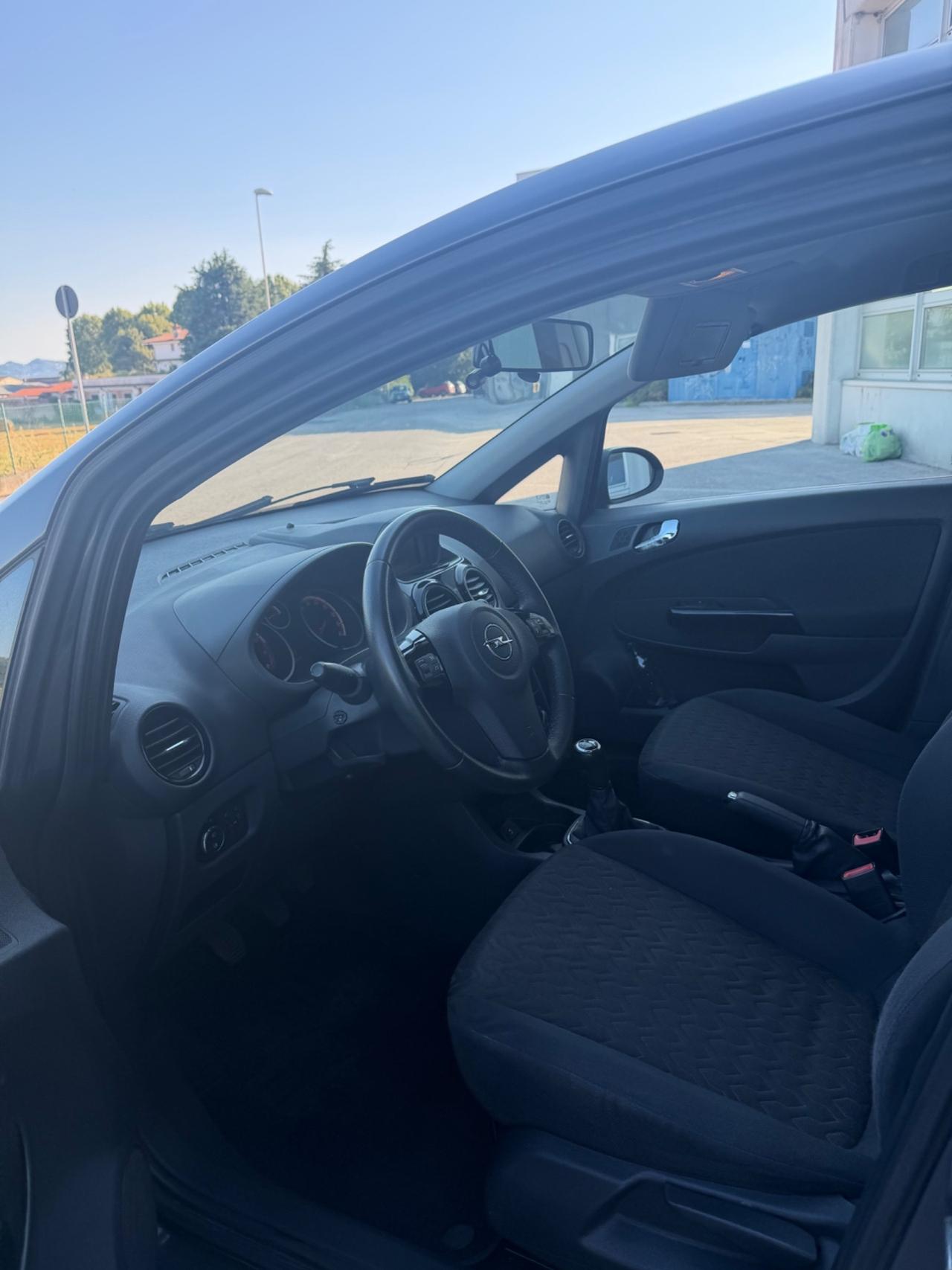 Opel Corsa 1.2 85CV 5 porte GPL-TECH Edition