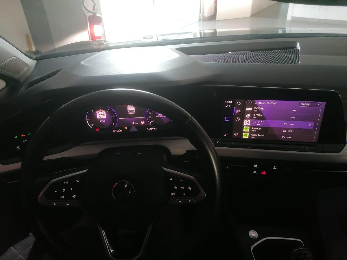 VOLKSWAGEN - Golf Variant - 2.0 TDI SCR Life