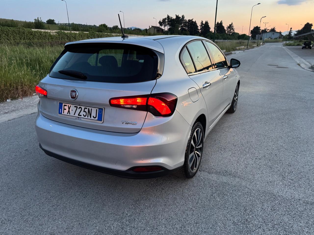 Fiat Tipo 1.6 Mjt S&S 5 porte Lounge