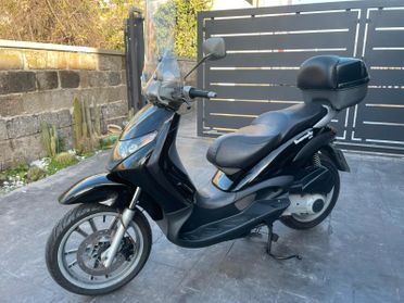Piaggio Beverly 200