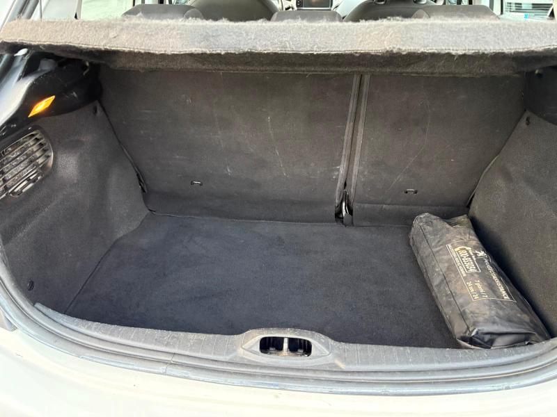 PEUGEOT 208 1.6 DIESEL 75 CV ADATTA NEOPATENTATI