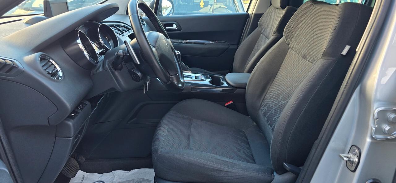 Peugeot 3008 1.6 e-HDi 112CV cambio robotizzato Stop&Start Access