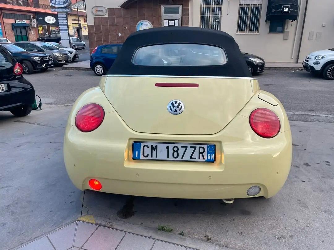 Volkswagen New Beetle 2.0 Cabrio