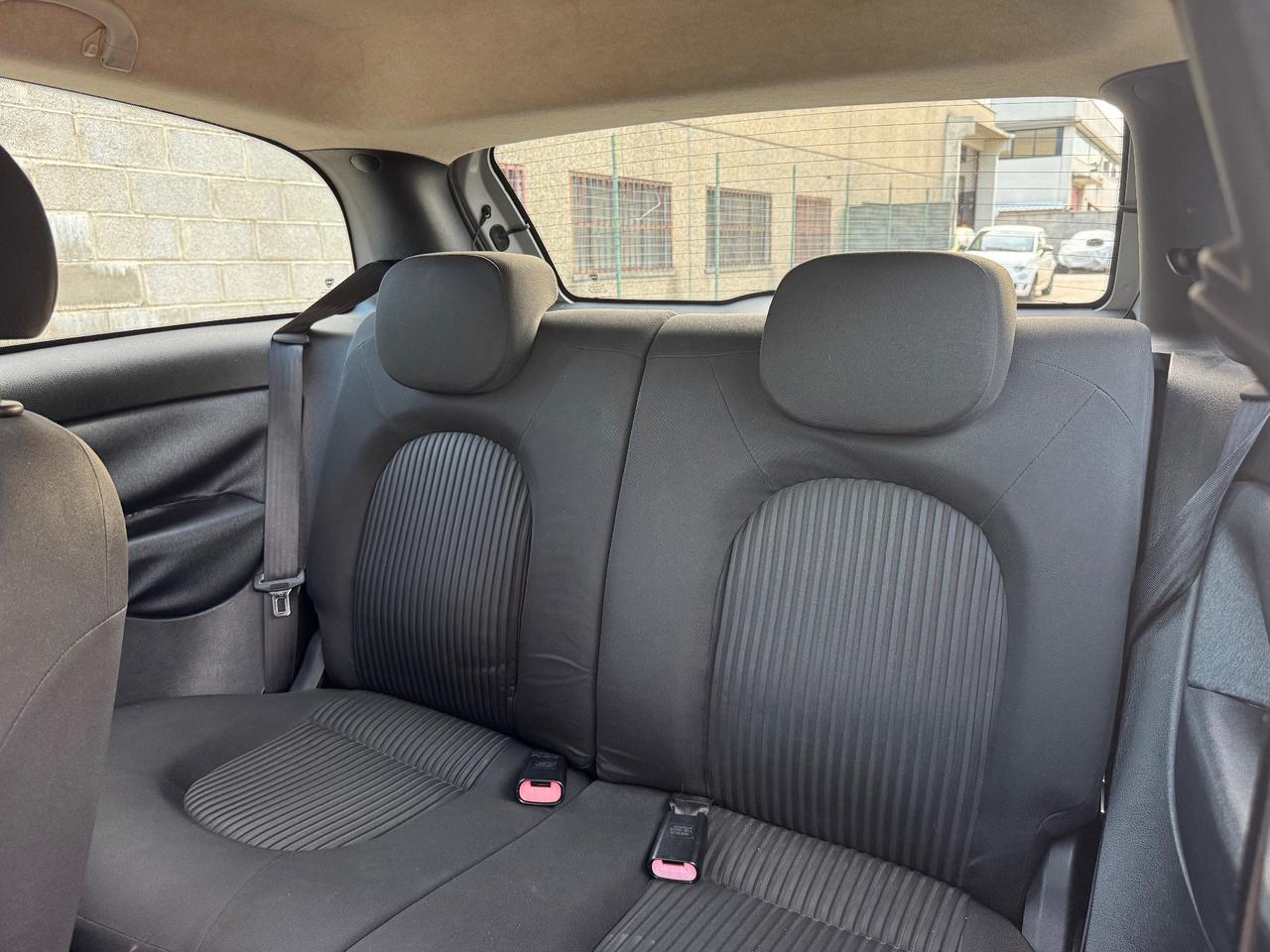 Lancia Ypsilon 1.4 16V Oro