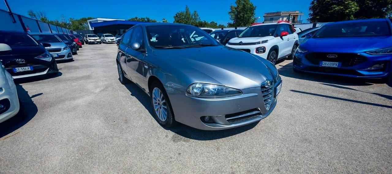 Alfa Romeo 147 1.6 16V TS 5 porte Distinctive