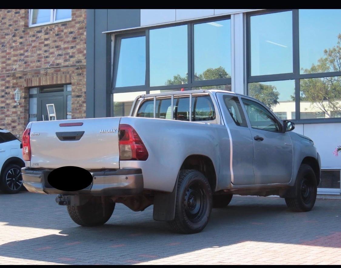 Toyota Hilux 2.4 D-4D 4WD 2 porte Extra Cab Comfort
