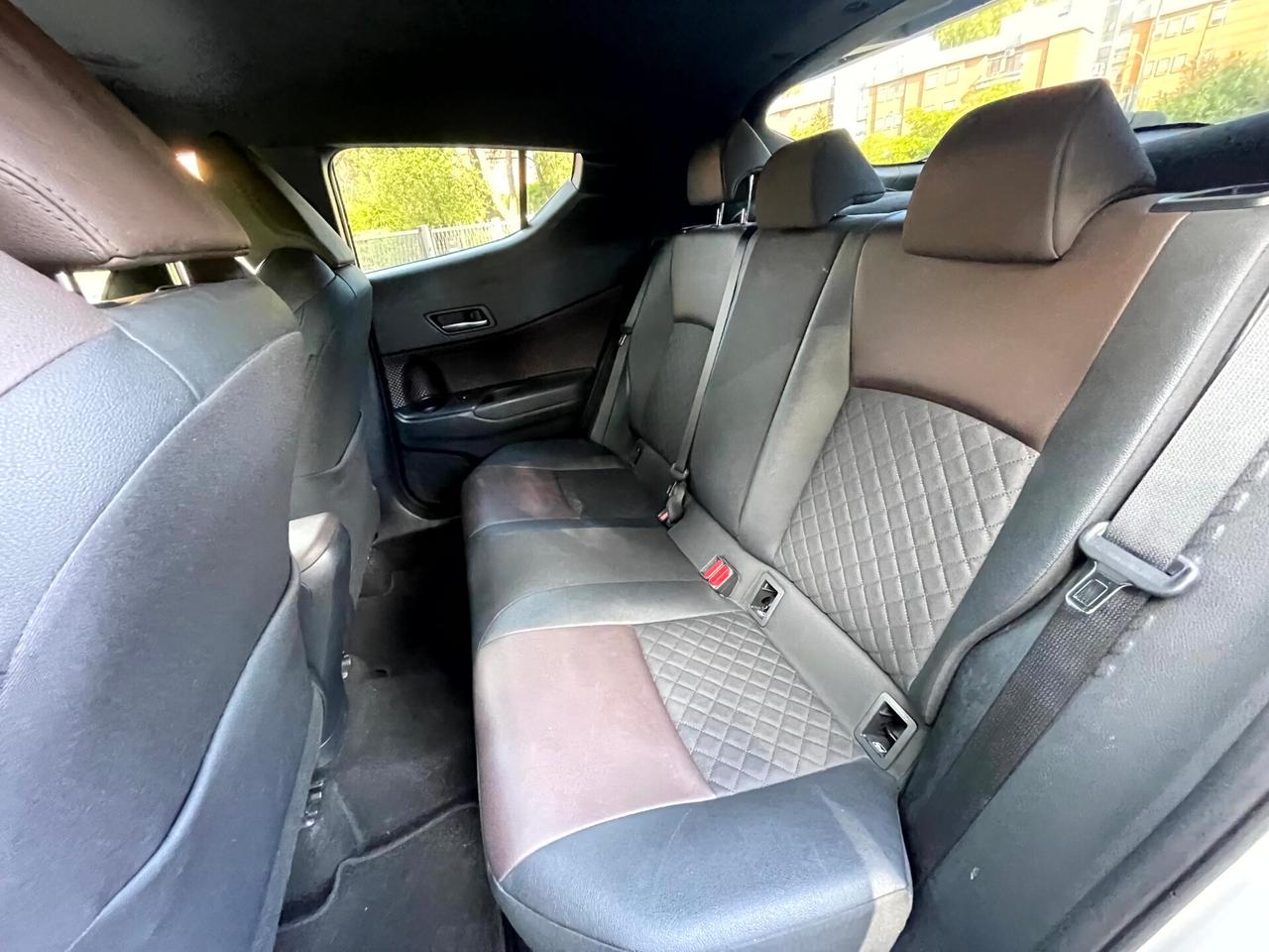 Toyota C-HR 1.8 Hybrid E-CVT Lounge UFFICIALE GARANZIA