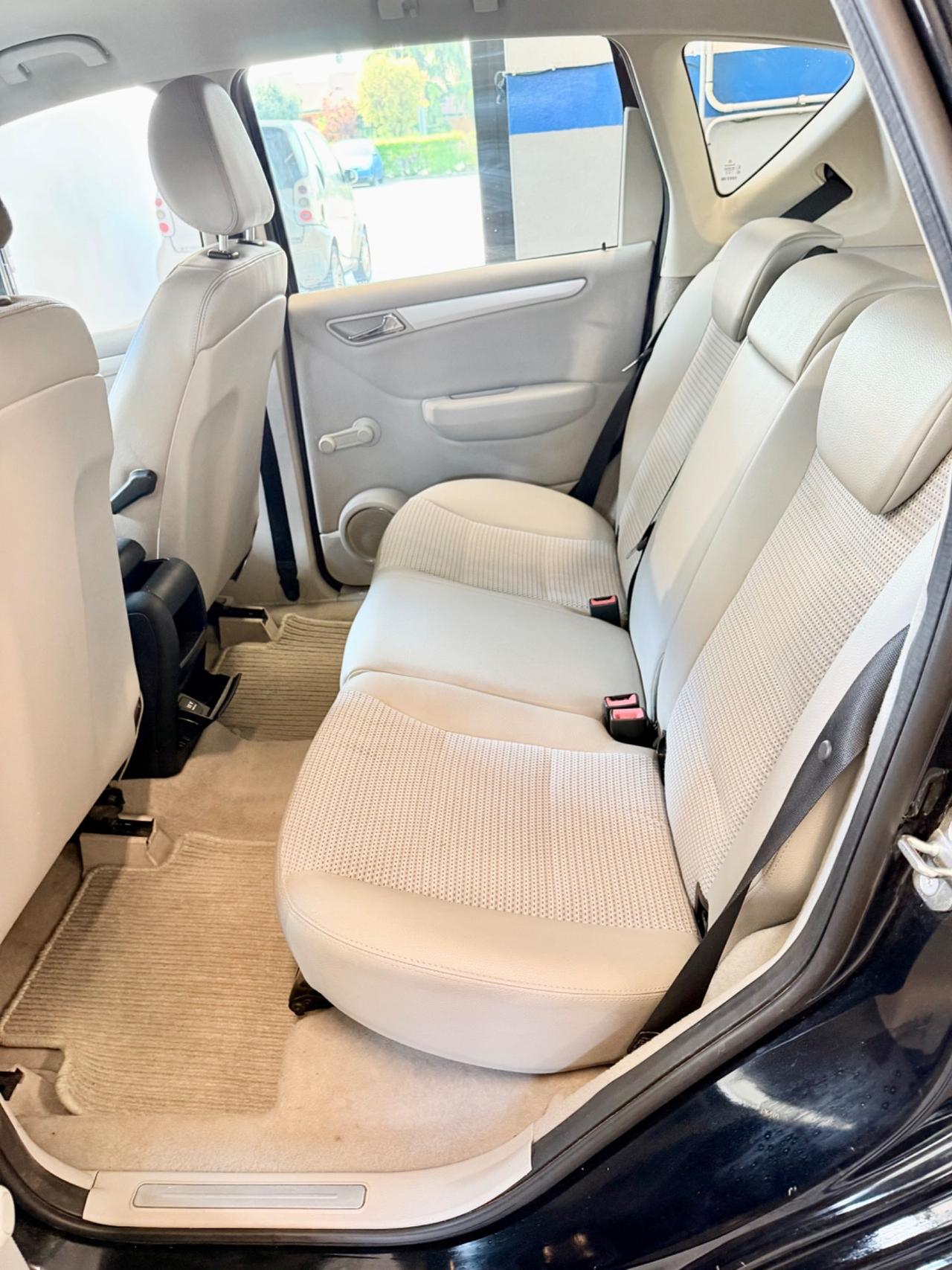 Mercedes-benz A 180 d Automatic AMG Line Advanced Plus