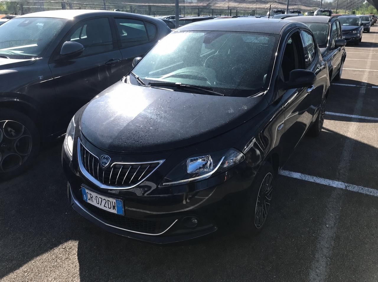 Lancia Ypsilon 1.0 FireFly 5 porte S&S Hybrid Gold