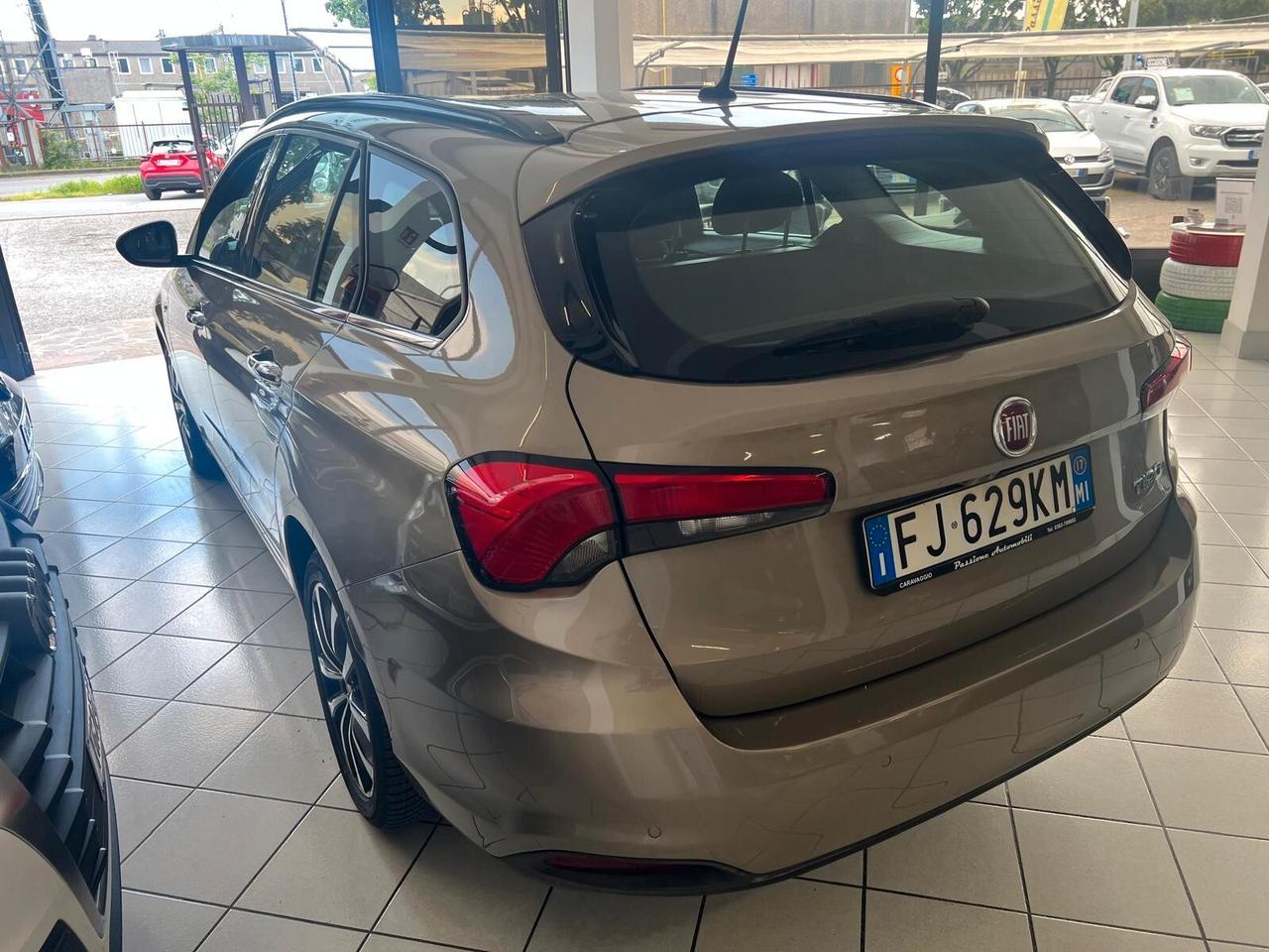 Fiat Tipo 1.4 T-Jet 120CV GPL SW Lounge