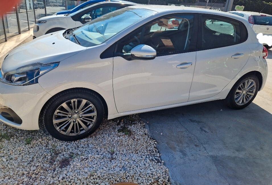 Peugeot 208 BlueHDi 75 5 porte Active
