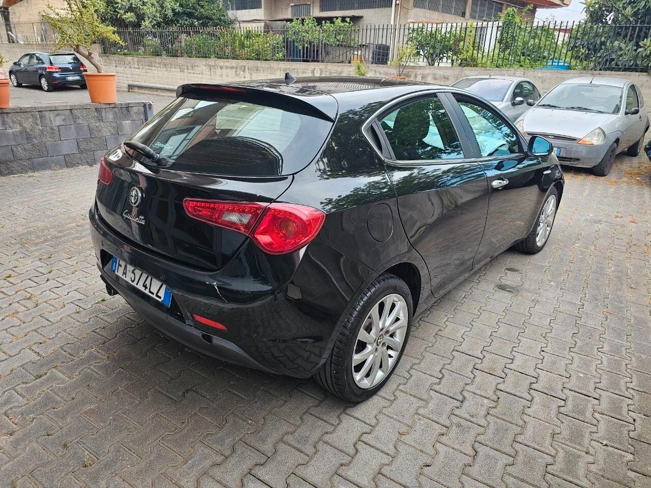 Alfa Romeo Giulietta 1.6 JTDm-2 120 CV Distinctive