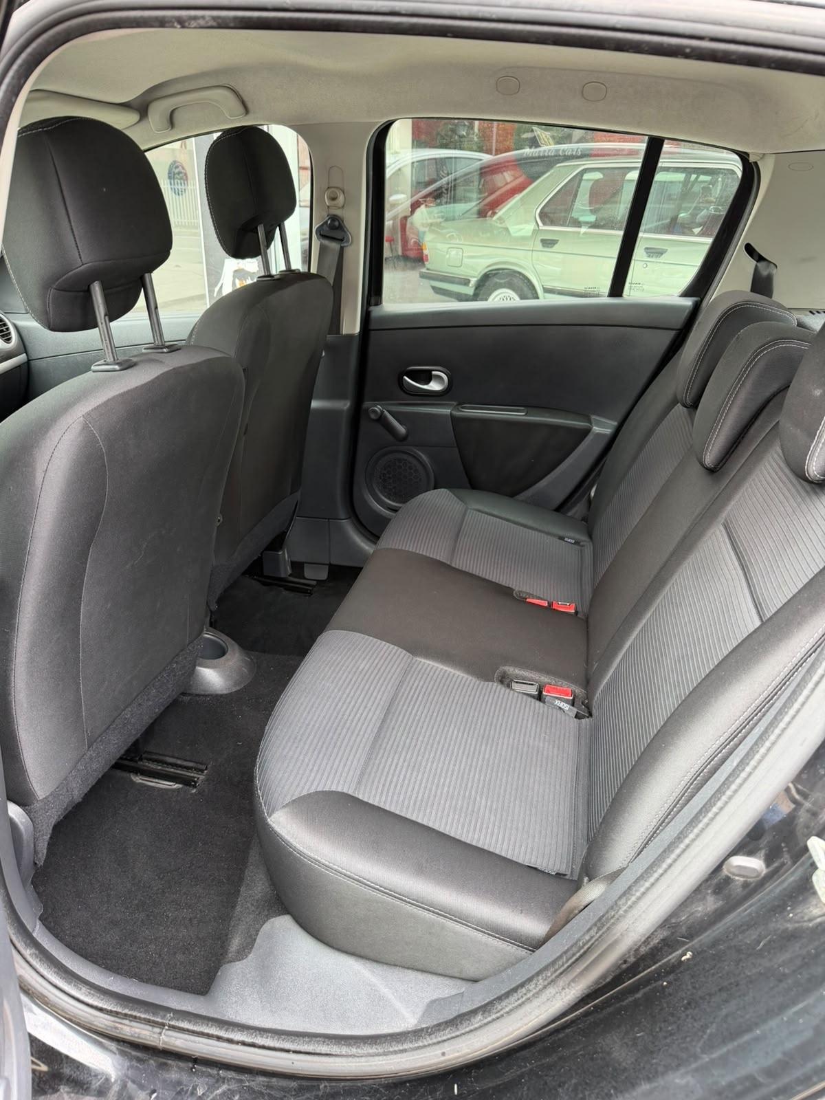 Renault Clio 1.2 16V 5 porte GPL Dynamique