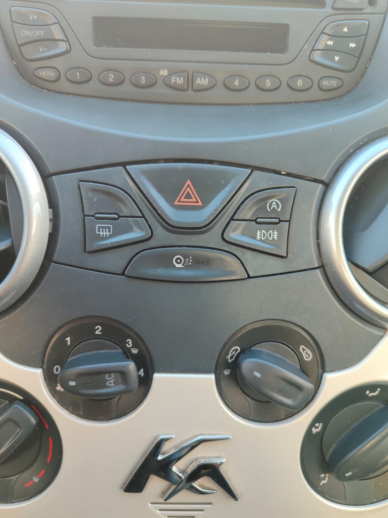 Ford Ka Ka+ 1.2 8V 69CV Titanium