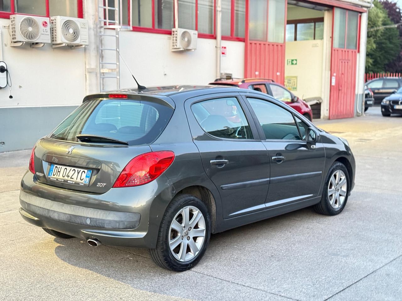 Peugeot 207 1.6 VTi 120CV 5p. XS