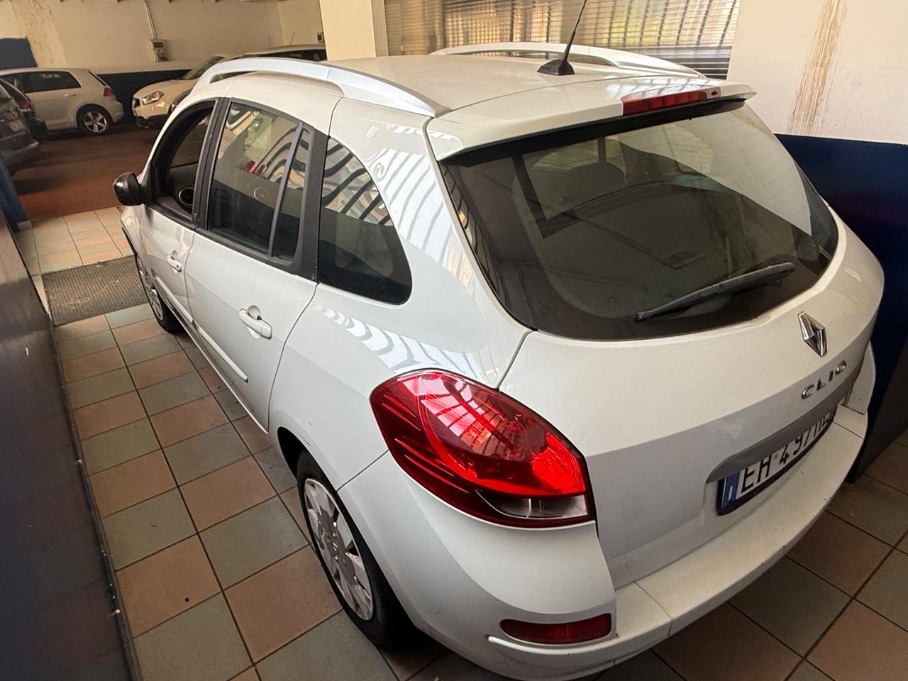Renault Clio 1.2 16V SporTour Live!