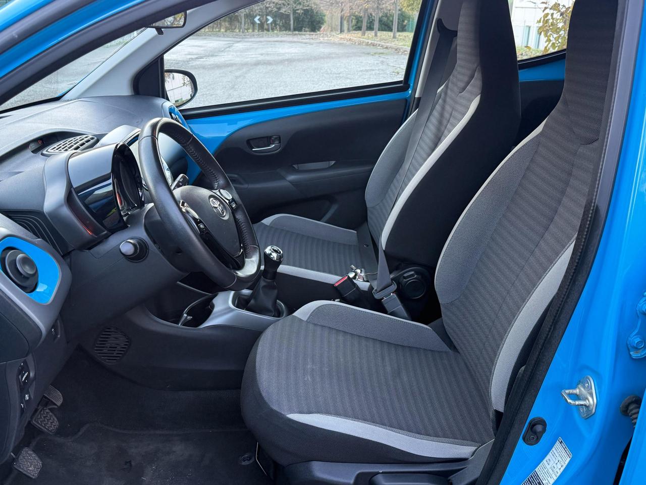 Toyota Aygo 5 Porte Aygo 5p 1.0 x-business 72cv