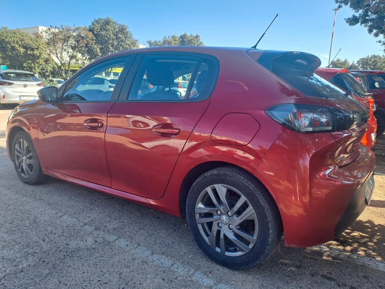 NUOVO ARRIVO Peugeot 208 GARANTITO 12 MESI