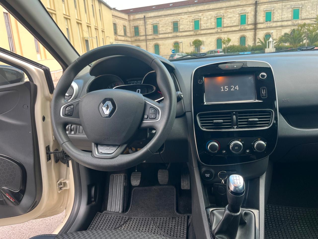 Renault Clio 1.2 75 CV 5 p. Duel X NeoPatentati