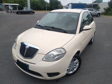 Lancia Ypsilon 1.2 60cv Oro Giallo x neopatentati