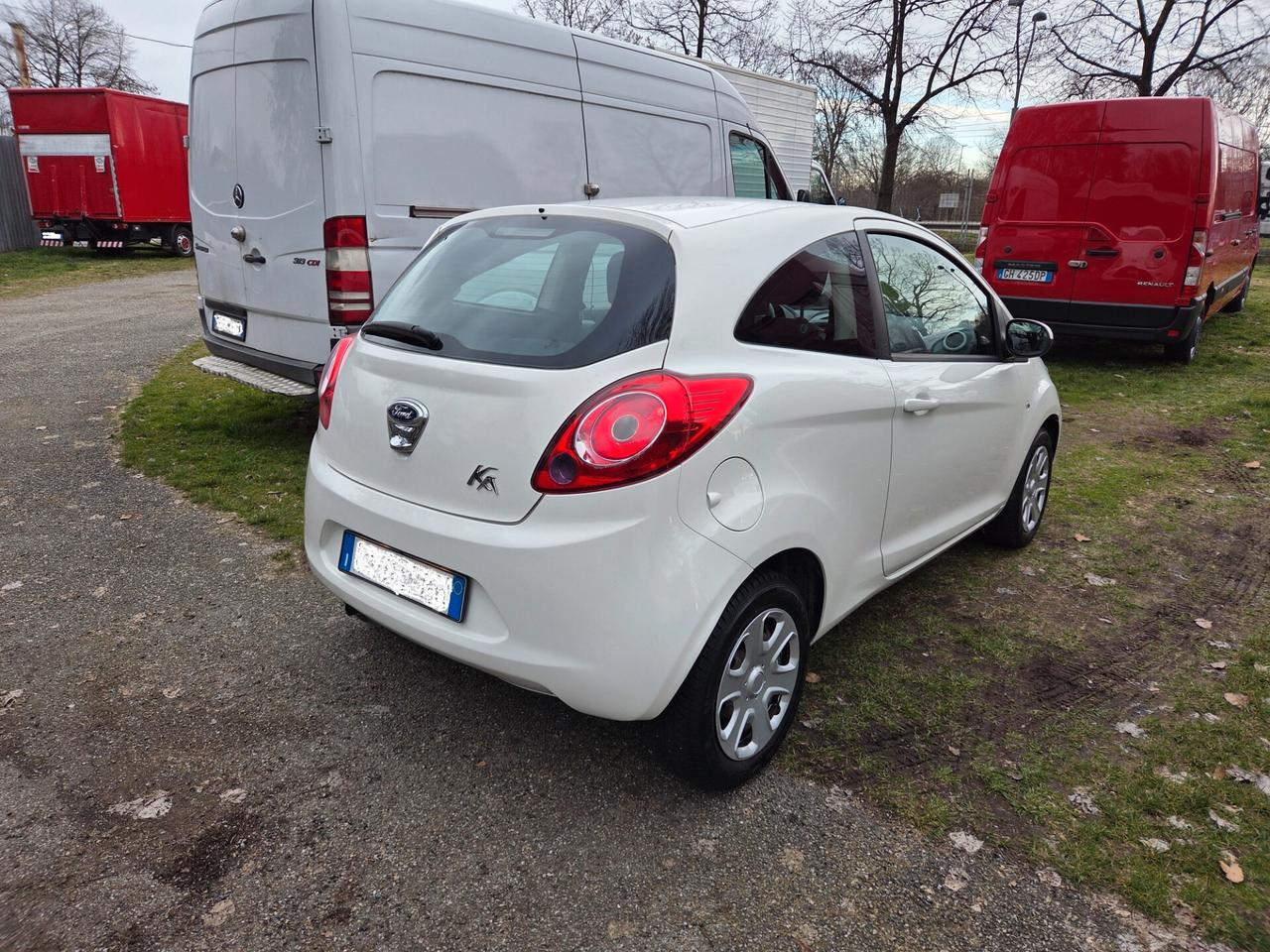 Ford Ka 1.2 8V 69 CV Individual E6