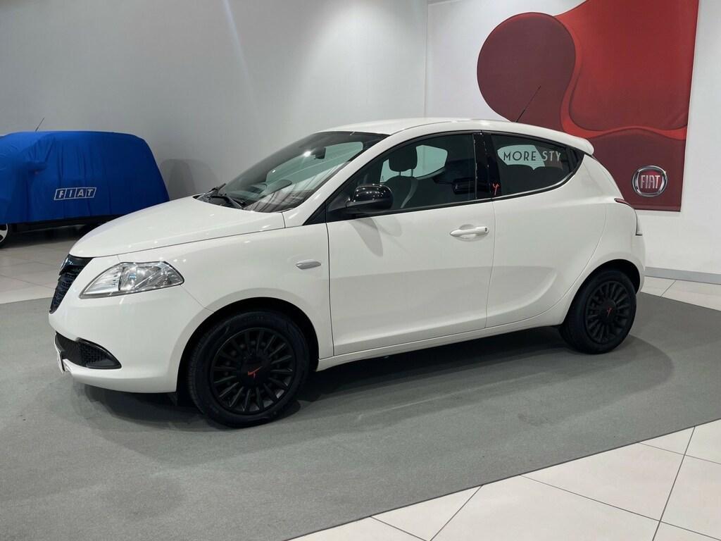 Lancia Ypsilon 1.2 8v Elefantino 69cv my14