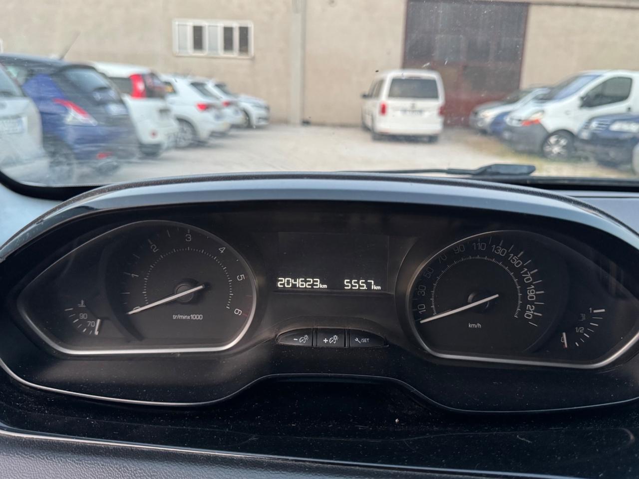Peugeot 208 1.6BlueHdi 75cv VAN 2 Posti