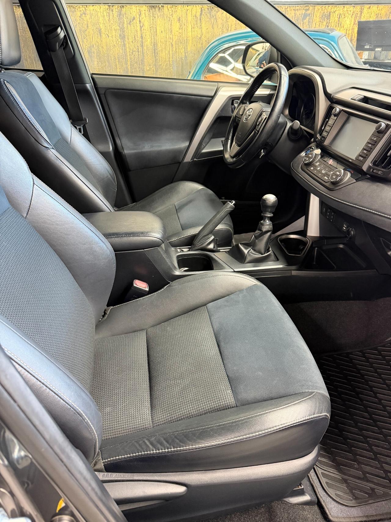 Toyota RAV 4 RAV4 2.0 D-4D 2WD Lounge